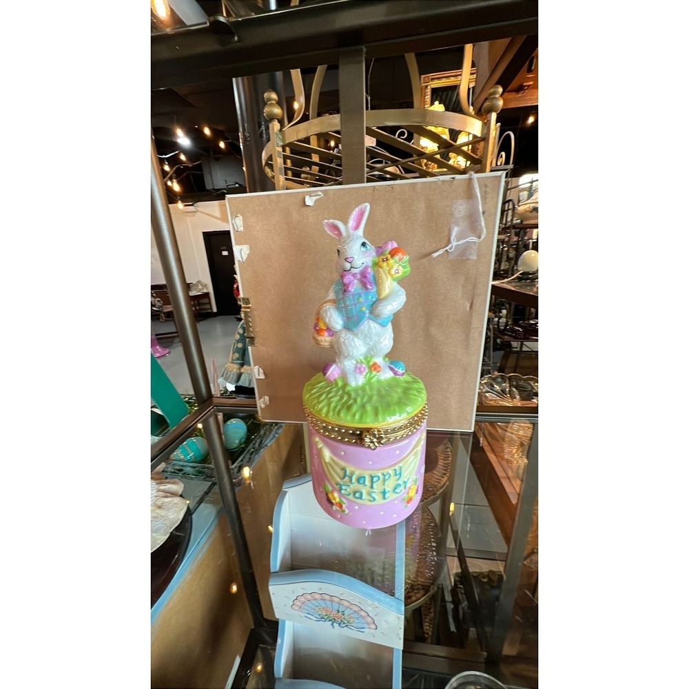 457 Easter Rabbit trinket box